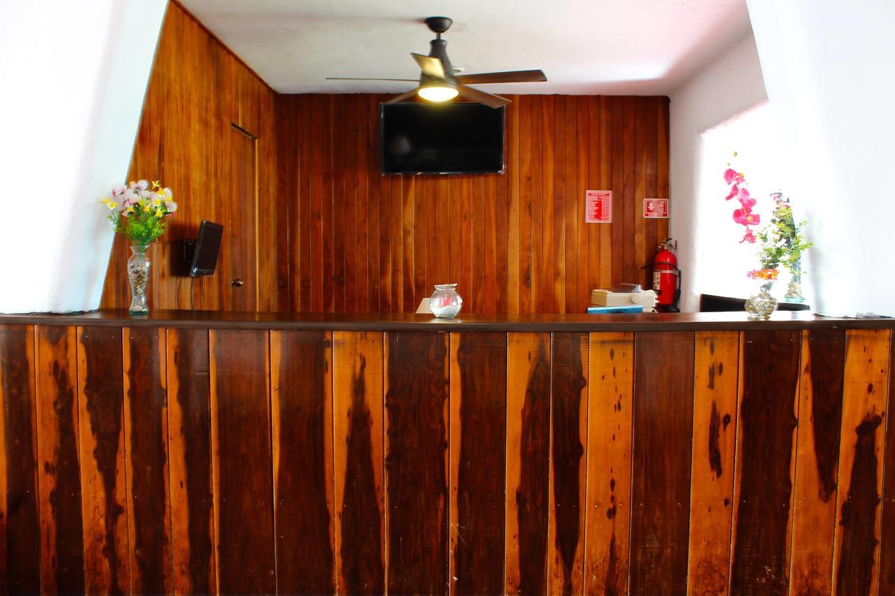 Hotel Berny Isla Mujeres Exterior photo